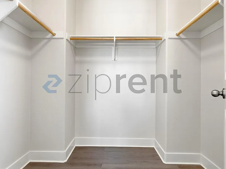 Bedroom 3 Closet