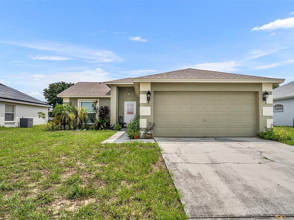 1st image of 302 Sierra Cir
