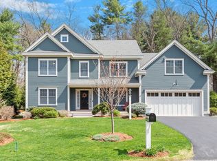 27 Maxwell Rd, Bedford, MA 01730