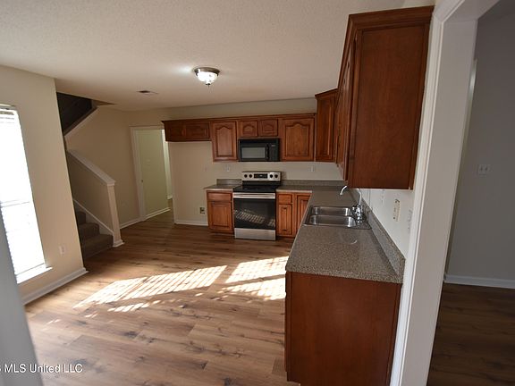 5th image of 5692 Kuykendall Dr