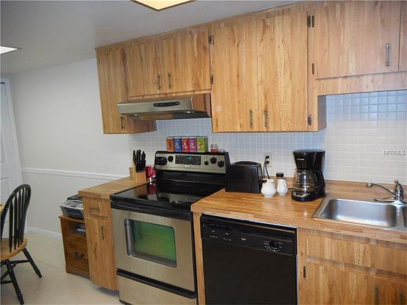 5th image of 1011 Sherrywood St