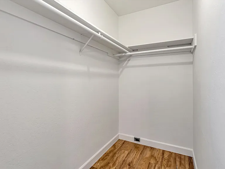 1680 Chestnut St — Photo 23