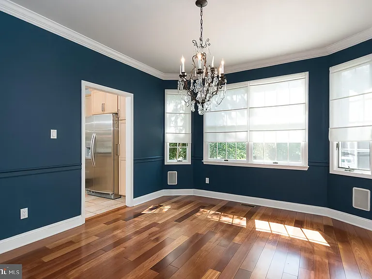 30 Leicester Ct — Photo 8