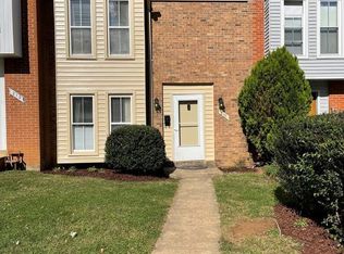 311 Roanoke Dr SE, Leesburg, VA 20175