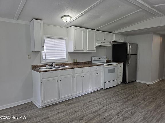 4th image of 1133 Pickett Rd #6