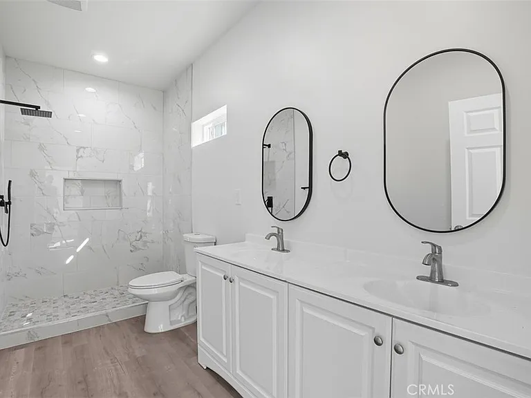 19258 Strathern St — Photo 18