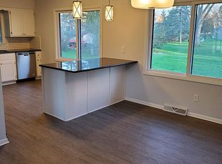 S70W17441 Muskego Dr, Muskego, WI 53150