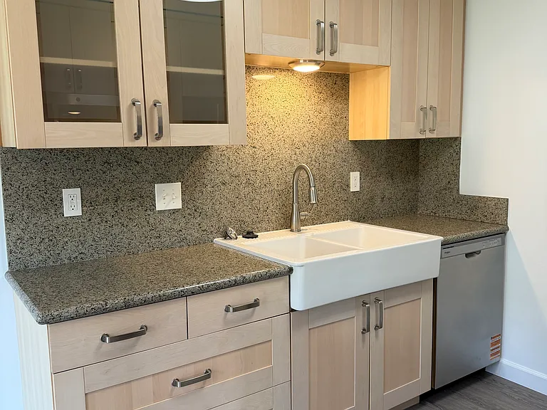 13255 Olive Tree Ln — Photo 3