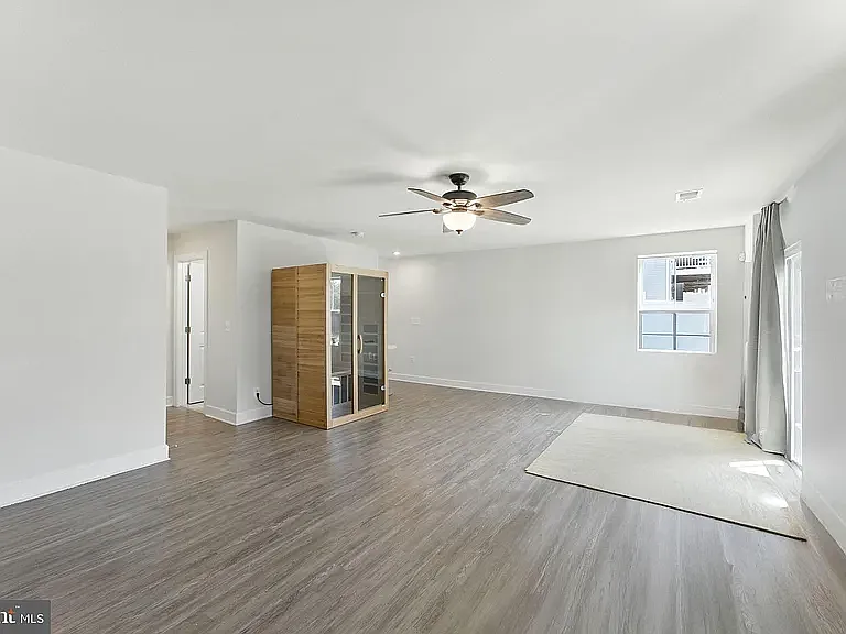 8773 Elsing Green Dr — Photo 8
