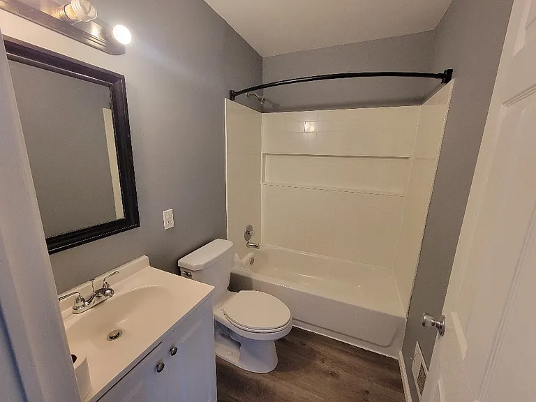 3571 Wright Ave — Photo 11