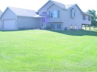 3980 Thomas Dr, Hastings, MN 55033