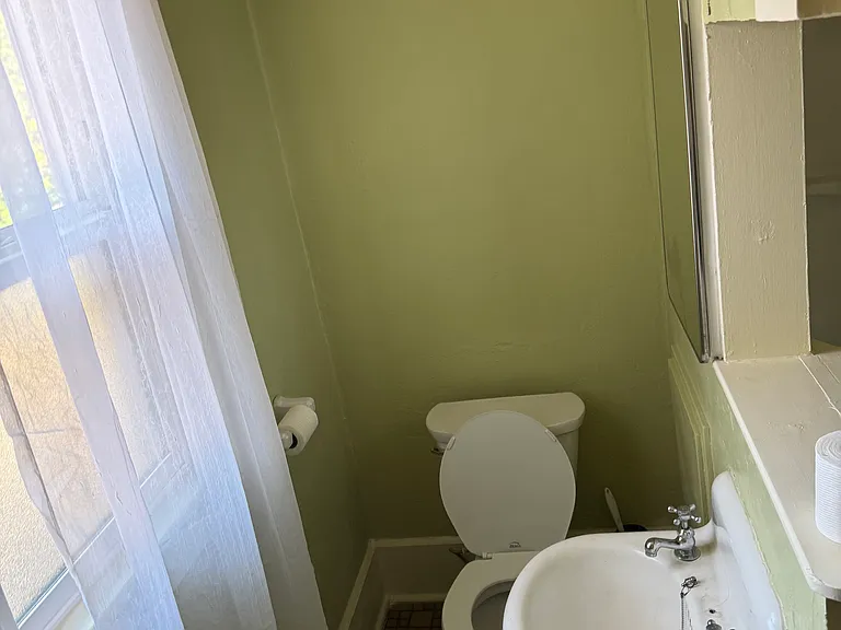 1493 W 11th Ave — Photo 11