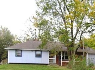 311 S Franklin Dr, Raymore, MO 64083