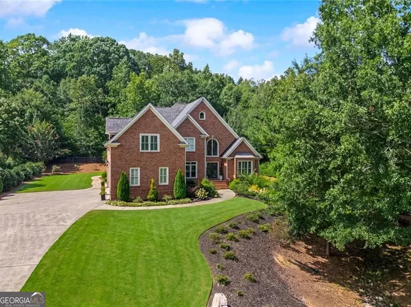 8365 Hurakan Creek Xing, Cumming, GA 30028