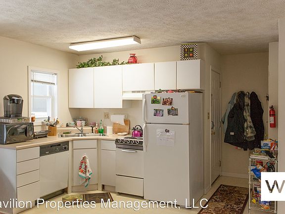 2nd image of 400 S Henderson St APT 1