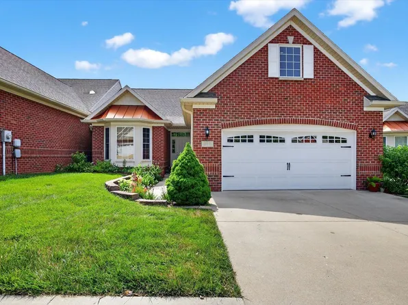 857 W Baywood Dr, Bloomington, IN 47403