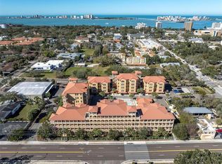 642 Wells Ct UNIT 402, Clearwater, FL 33756