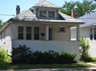 3024 N Newcastle Ave, Chicago, IL