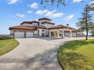 205 County Road 2727, Mico, TX 78056