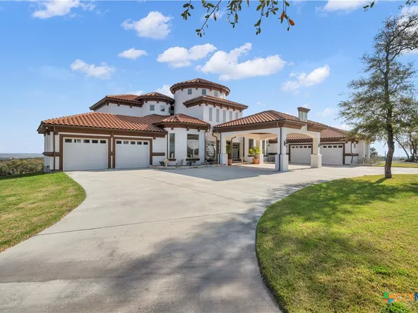 205 County Road 2727, Mico, TX 78056