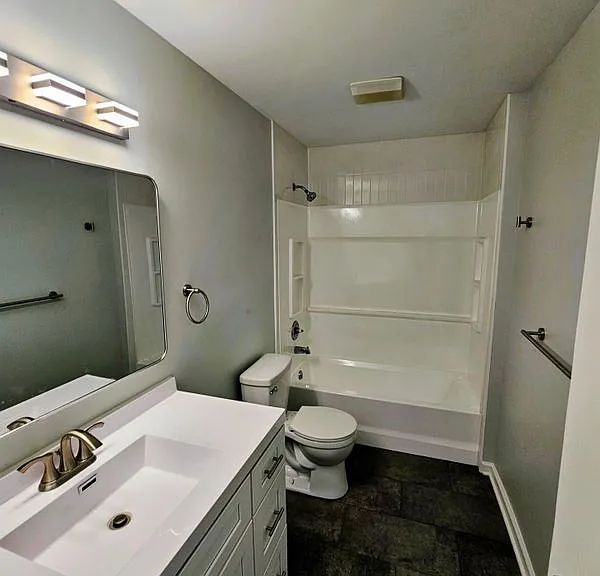 656 Parsells Ave #2 — Photo 7