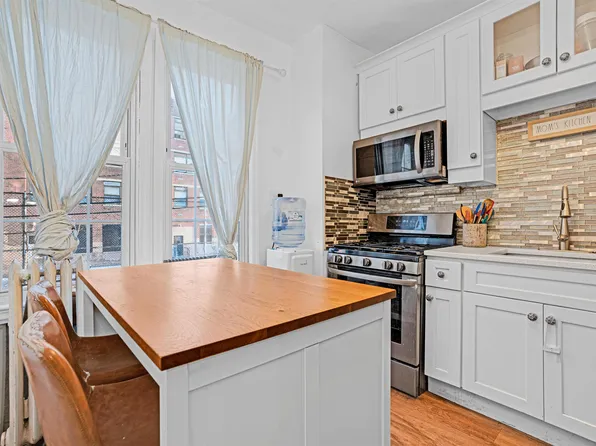 16 Stegman Terrace image 11 of 48