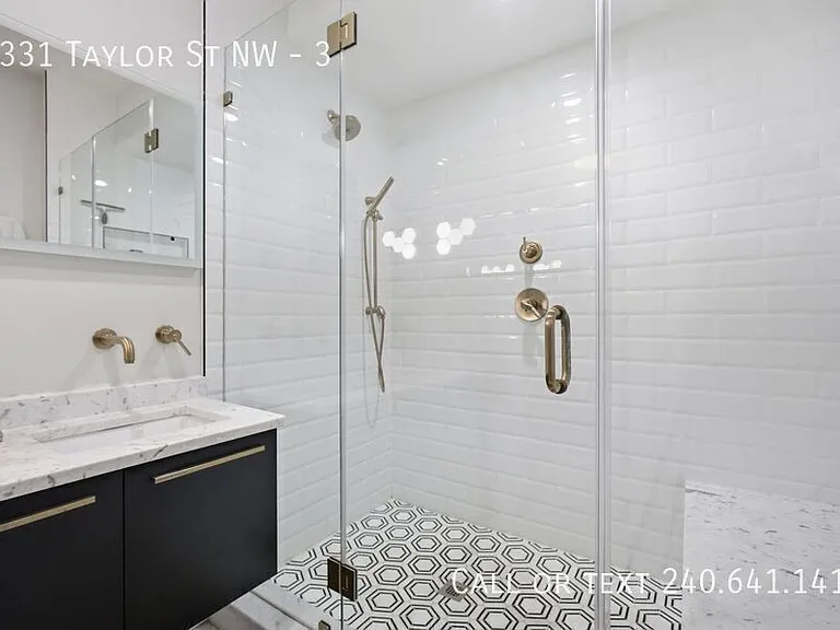 1331 Taylor St NW #3 — Photo 21