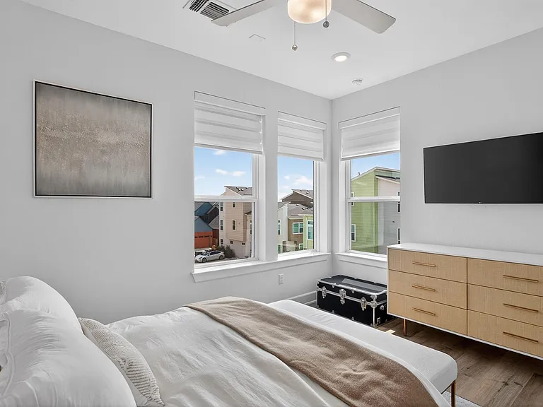 4206 Margarita St — Photo 18