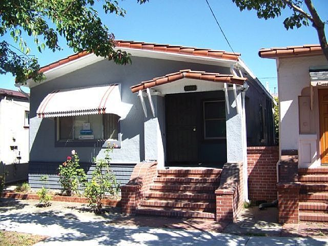2nd image of 1139 Pacific Ave