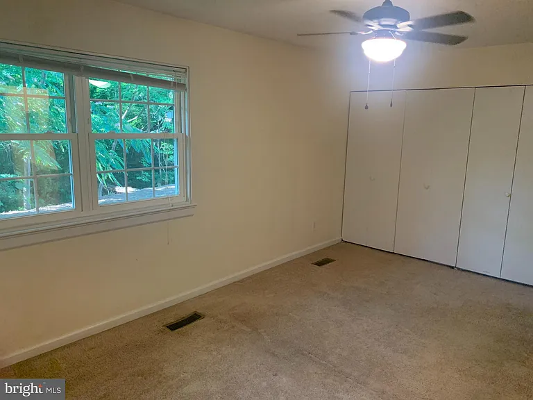 133 Woodlake Dr — Photo 11