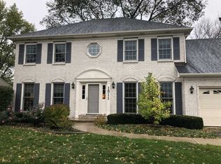1811 Ranchview Dr, Naperville, IL 60565