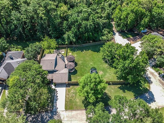 4th image of 14527 Moss Creek Ln