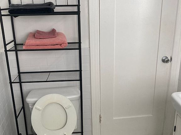 5th image of 2050 Dracena Dr APT 18