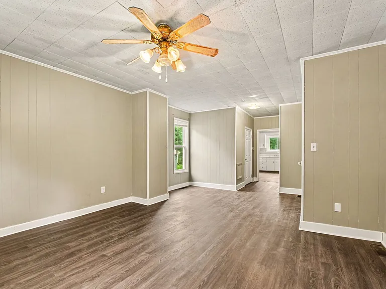 215 Pine Grove Rd #217 — Photo 4