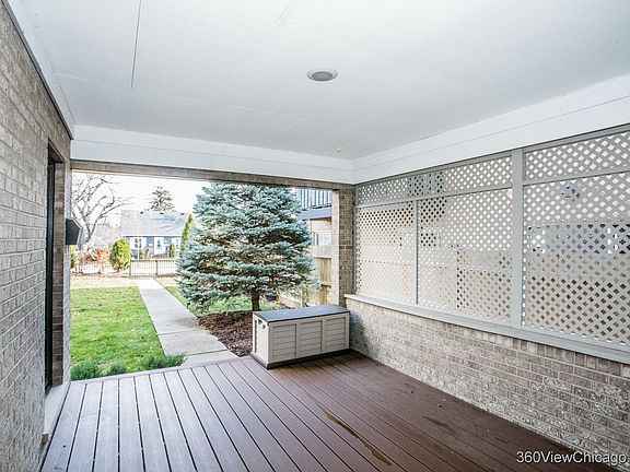 4th image of 324 S Cass Ave