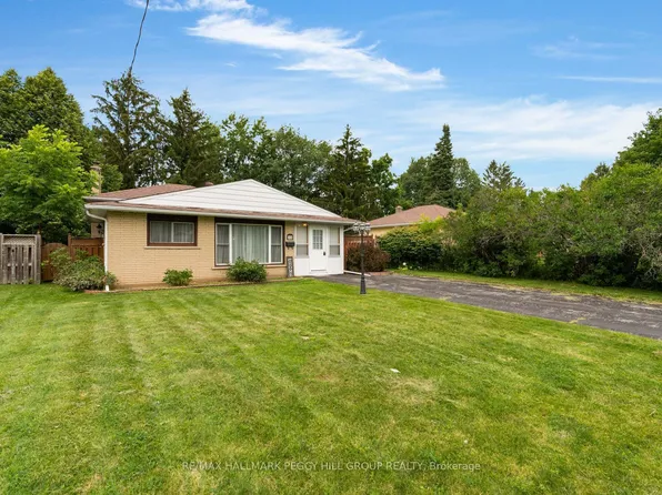 208 Garson St, Barrie, ON L4N 3Y7