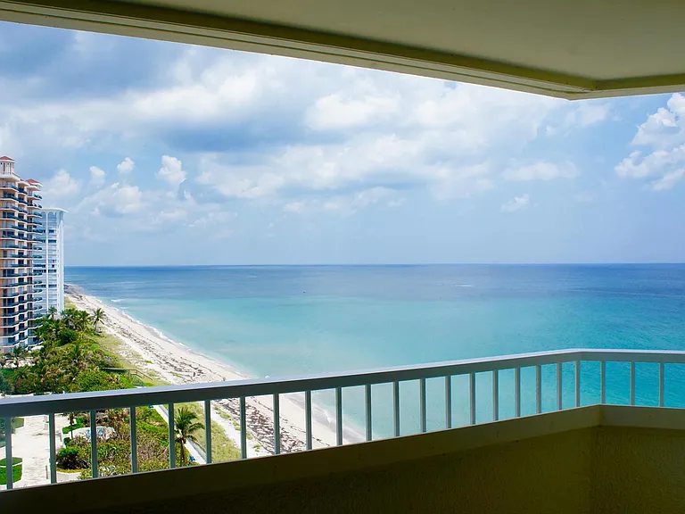 5070 N Ocean Dr #10B — Photo 2