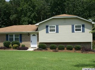 489 Allegheny Dr, Rainbow City, AL 35906