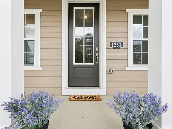 5th image of 1281 Newbury Highland