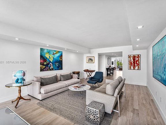 3rd image of 791 Crandon Blvd APT 405