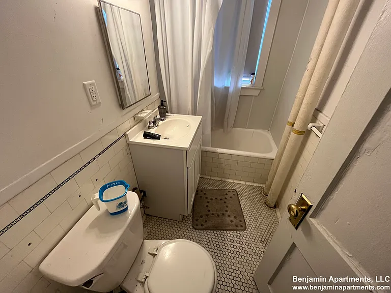 1634 Commonwealth Ave #35 — Photo 14