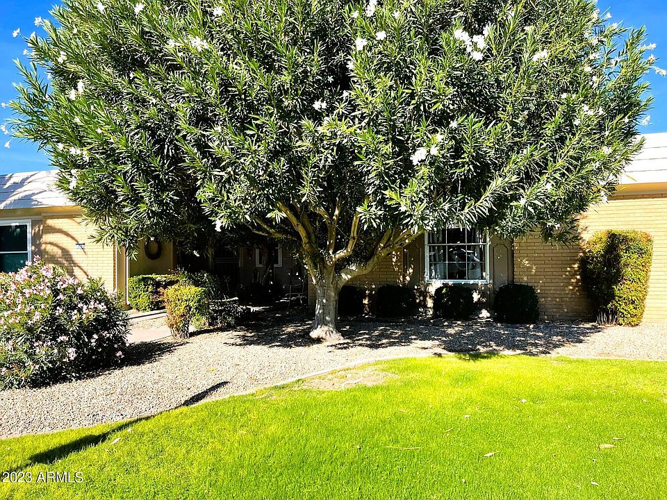 1st image of 10504 W PALMERAS Drive