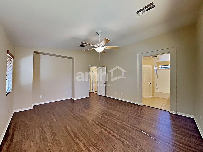 6489 Holyrod Park Ct — Photo 12