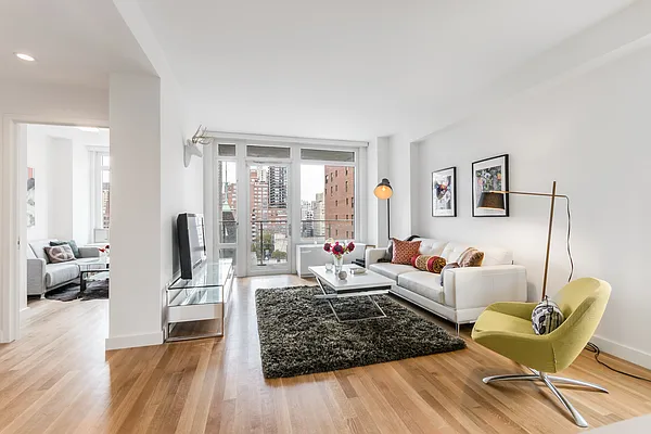 Rented by Bond New York | media 1