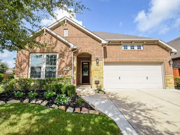 10803 Crestwood Point Cir, Cypress, TX 77433