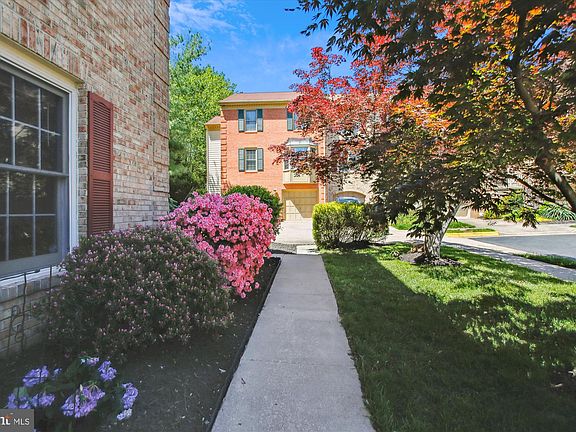 5th image of 4648 Luxberry Dr