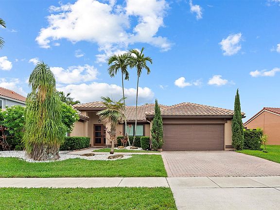 2nd image of 1123 NW 195th Avenue