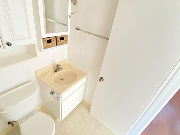 4th image of 518 Avenue Alhambra #4