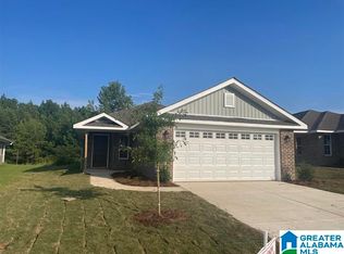 2246 Village Ln, Calera, AL 35040