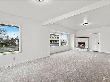 5th image of 528 W State St